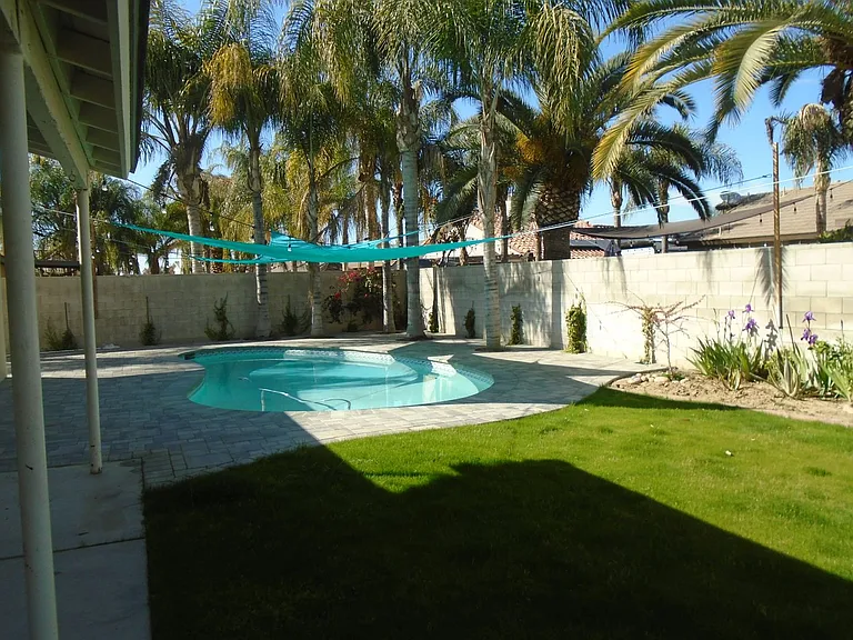 12506 Andes Ave — Photo 15