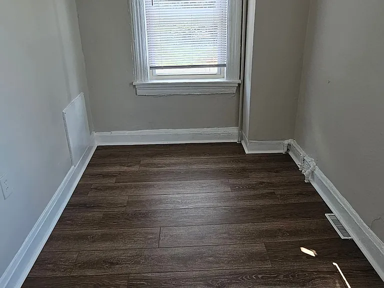 1301 N Milton Ave — Photo 9