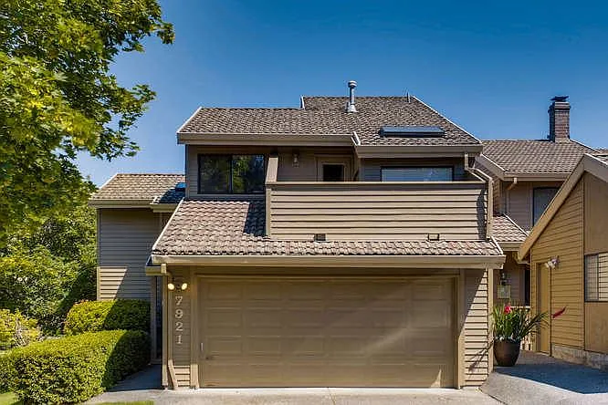 7921 SW Connemara Ter photo 1