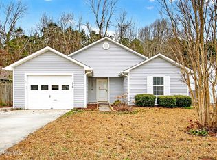 410 Holly Lane, Swansboro, NC 28584