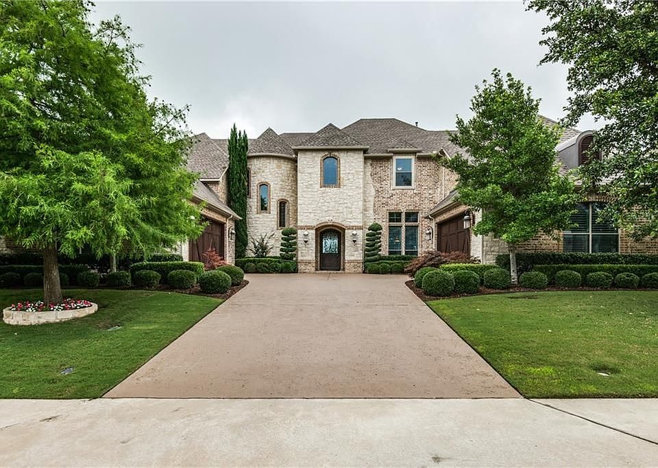 1st image of 213 Isleworth Ln