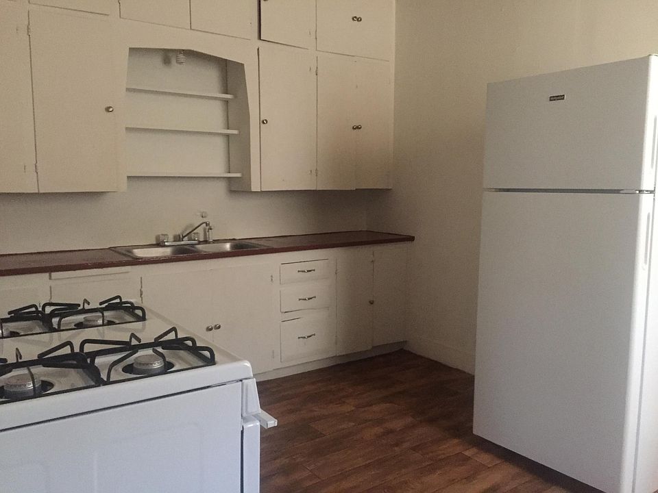 1st image of 514 S Cypress St APT B