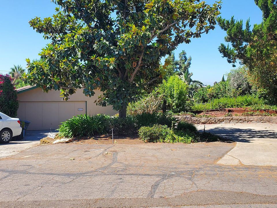 1st image of 8643 Echo Dr