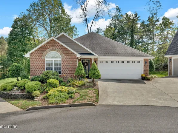 81 Hiddenbrook Ln, Johnson City, TN 37615