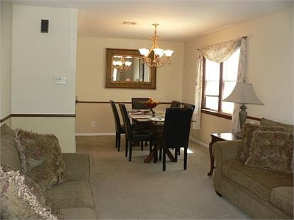 2nd image of 1021 Jefferson Ave