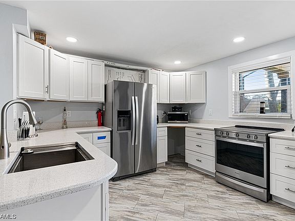 5th image of 6120 Whiskey Creek Dr APT 403