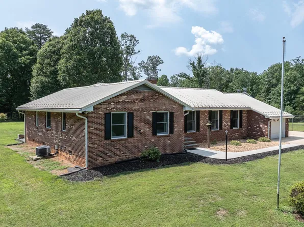 751 Forest Hill Rd, Gordonsville, VA 22942