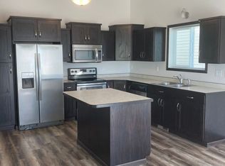 5884 57th Ave S, Fargo, ND