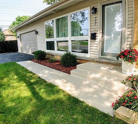 4th image of 717 Wilshire Dr