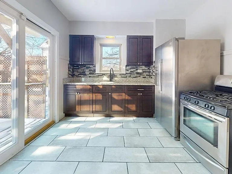 3509 Meyer Ave — Photo 1