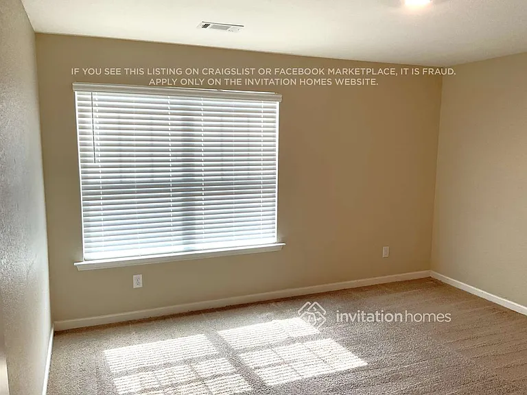 407 Vermeer Ct — Photo 8