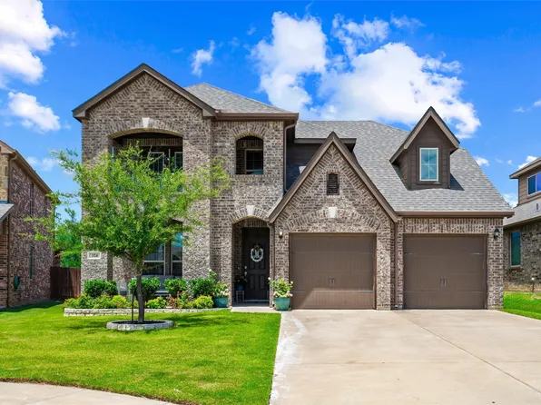 324 Hudson Ct, Kennedale, TX 76060
