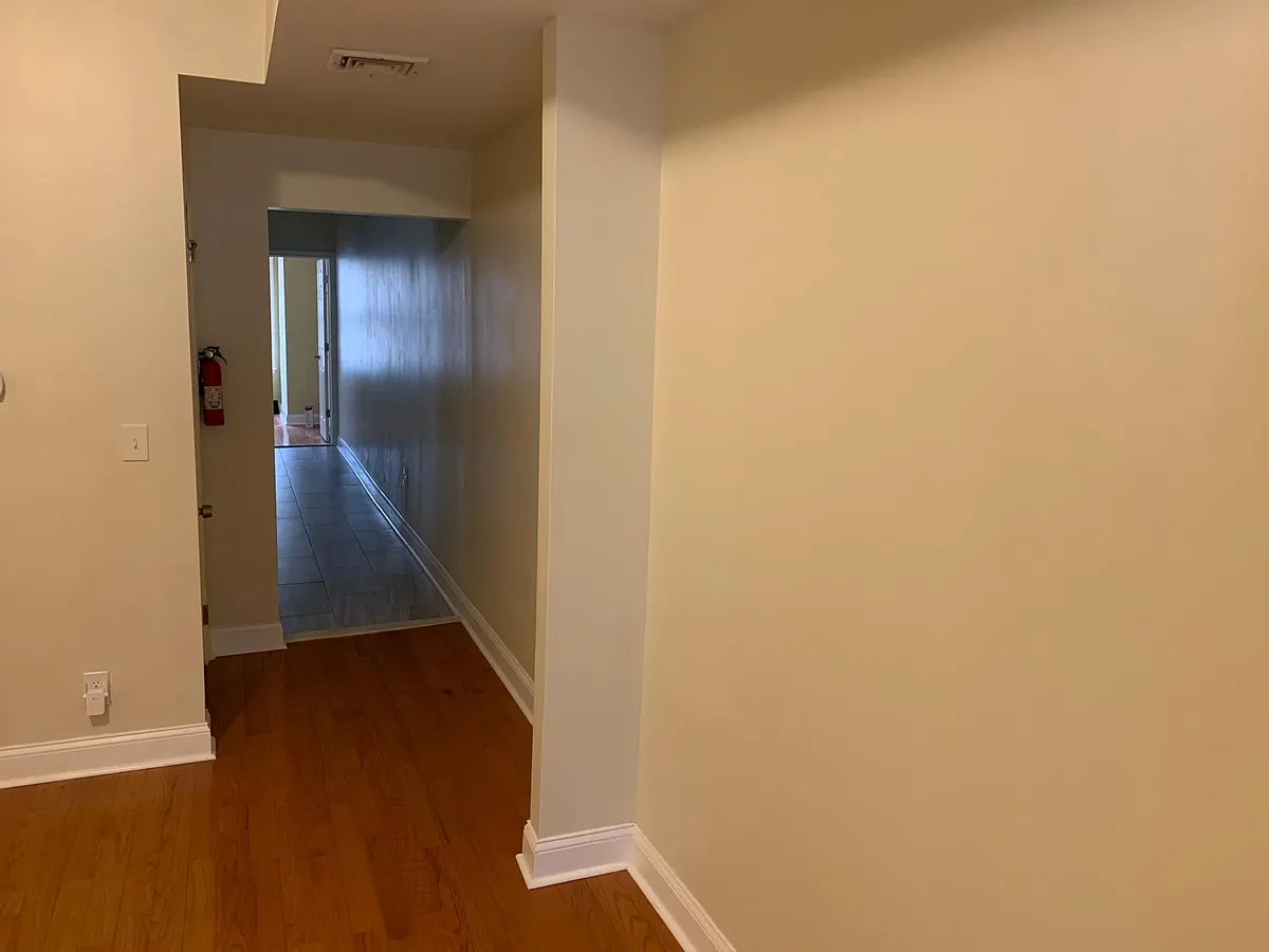 Building Photo - 3307 Spring Garden St #2