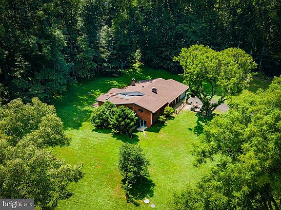 4th image of 11821 Lakewood Ln