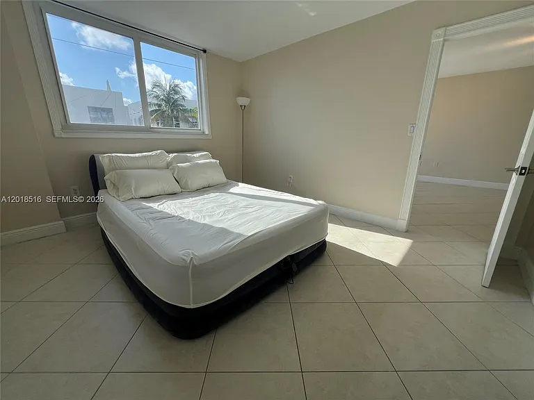 345 Ocean Dr #305 — Photo 11