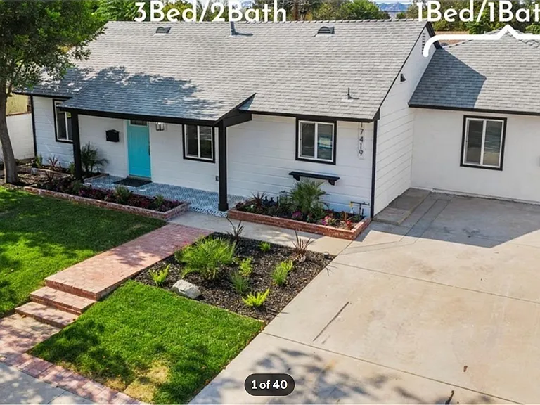 17419 1/2 Valerio St — Photo 3