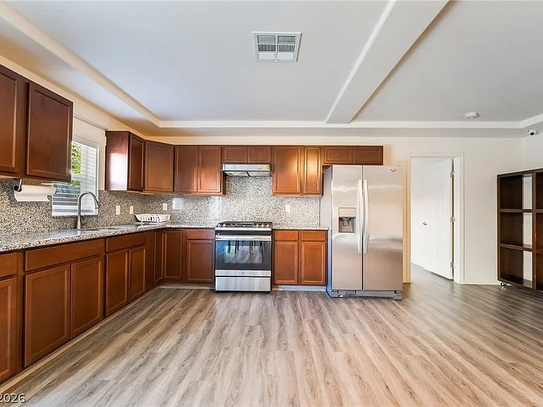 8137 Crimson Creek Ct — Photo 6