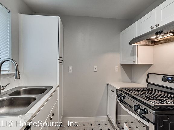 4th image of 2513 McDearmon St
