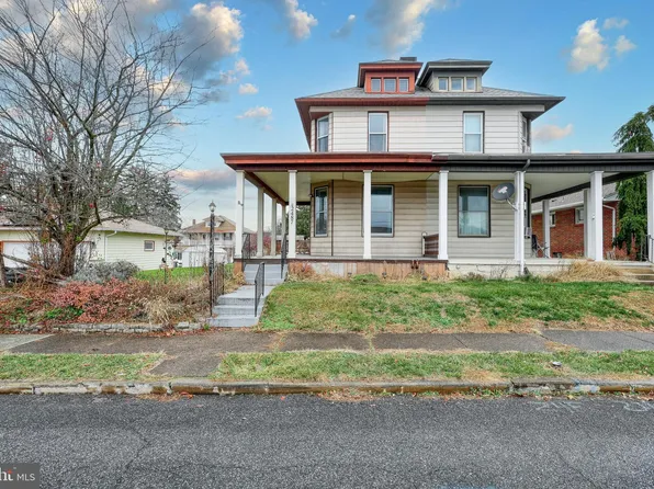 2487 S 2nd St, Steelton, PA 17113