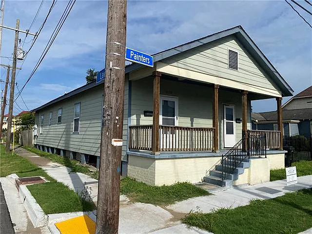 2 bed, 1.0 bath, 900 sqft, $1,190 — Photo 2