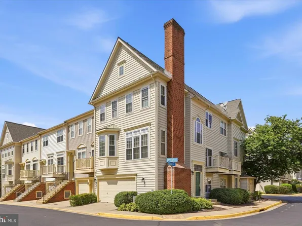46362 Pryor Sq, Sterling, VA 20165