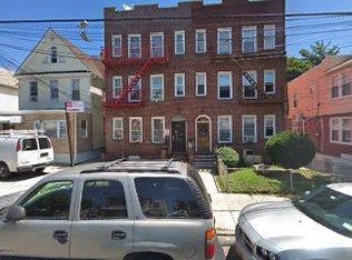 8727 143rd St, Jamaica, NY 11435