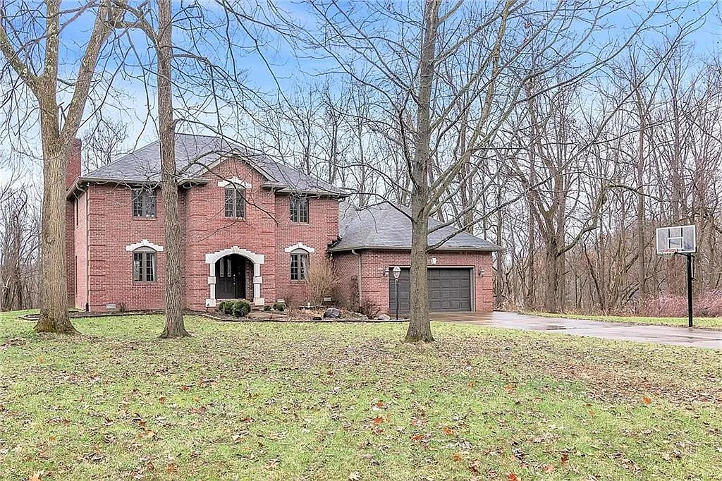 2829 Fox Ct E photo 1