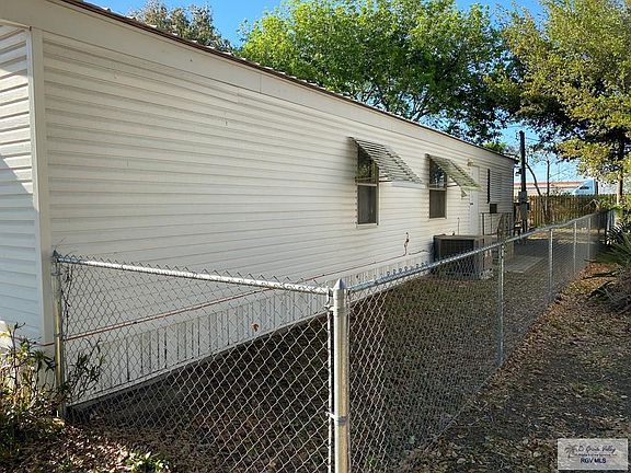 4th image of 1112 N Palmera Dr