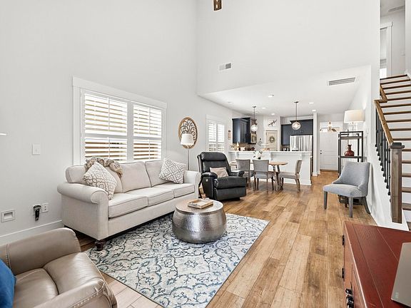 5th image of 17 Alkanet Way