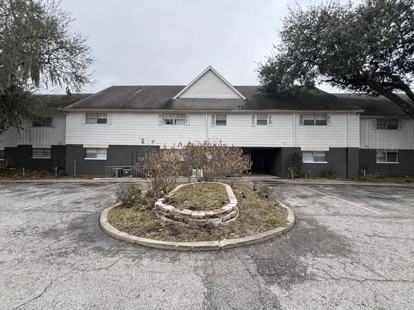 University Place Apartments