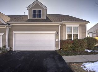 8 Bluebird Dr, South Grafton, MA 01560