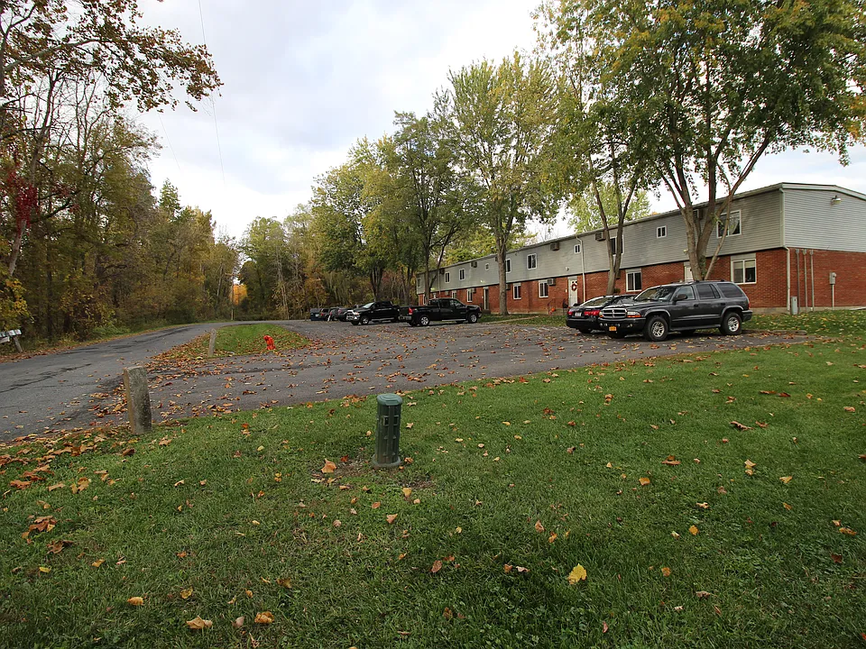 162 Miller Rd #3B