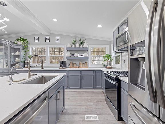 5th image of 3569 Jacobs Rd