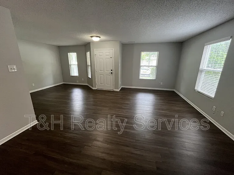 14235 Clapboard Dr — Photo 4