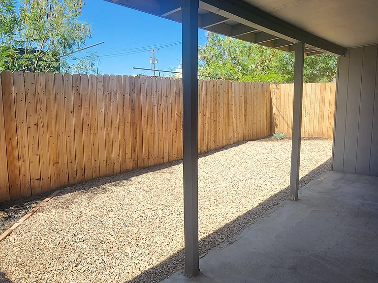 731 W Pepper Pl #2 — Photo 28