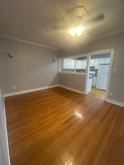 2 bed, 700 sqft, $1,550 — Photo 4