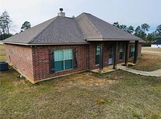 83 Nadrchal Rd, Deville, LA 71328