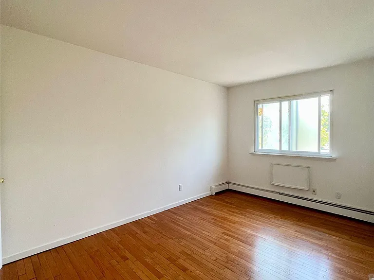 13256 60th Ave #3B — Photo 2