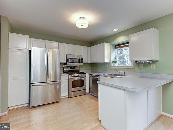 2nd image of 170 Brandywine Ct #125