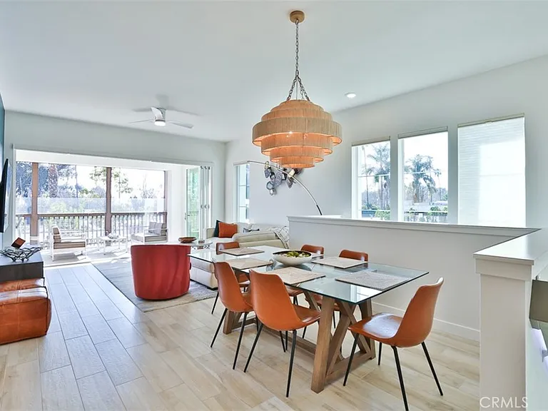 1529 Doheny Way — Photo 12