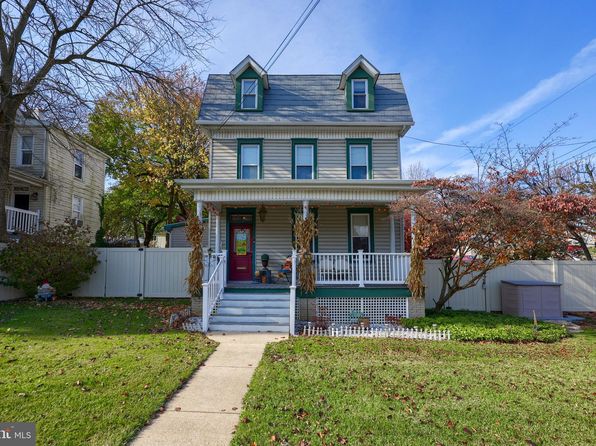 210 S Main St, Yoe, PA 17313