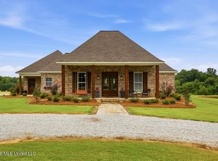 2363 Fugates Rd, Benton, MS 39040