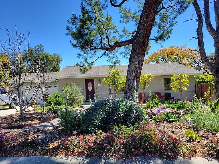2336 W Orange Dr N — Photo 1