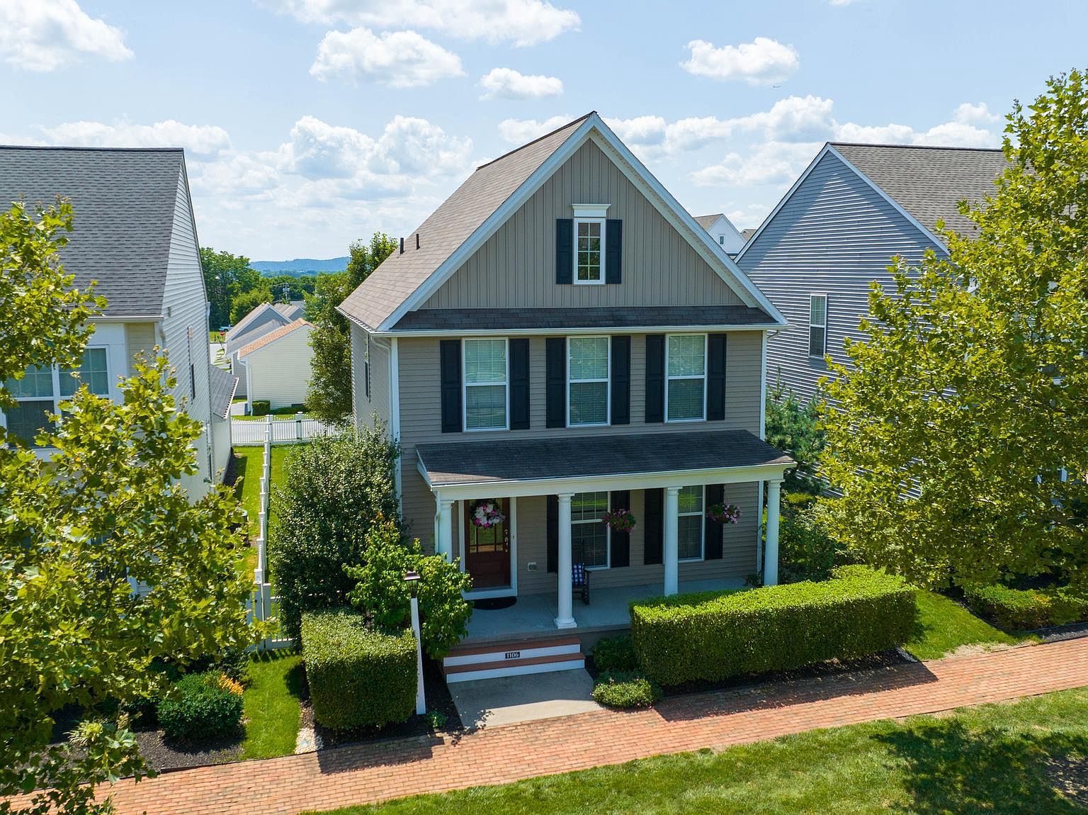 1106 Acton Aly, Mount Joy, PA 17552 Zillow