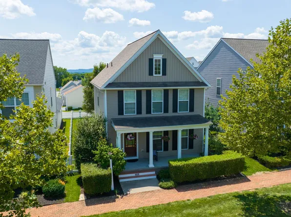 1106 Acton Aly, Mount Joy, PA 17552