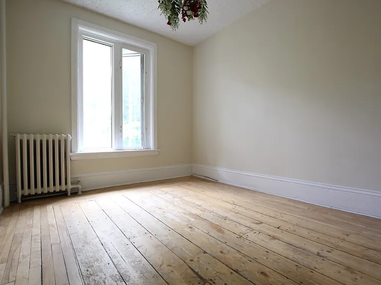 47 Heney St #5 — Photo 3