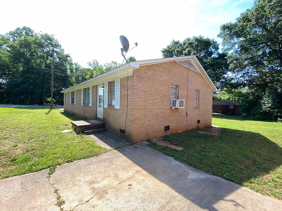 1st image of 132 Woodland Ave