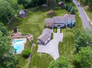 761 Clapboard Hill Rd, Guilford, CT 06437