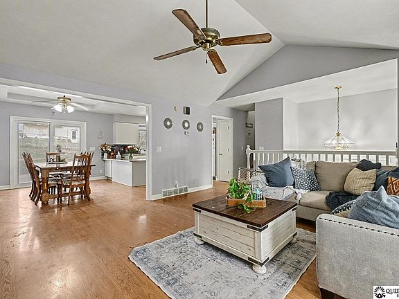 3rd image of 20210 Hopper St