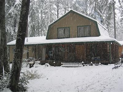 3rd image of 1030 NE Collins Lake Dr
